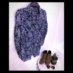 🌺SALE 2/$12 3/$15 Express extra long paisley top